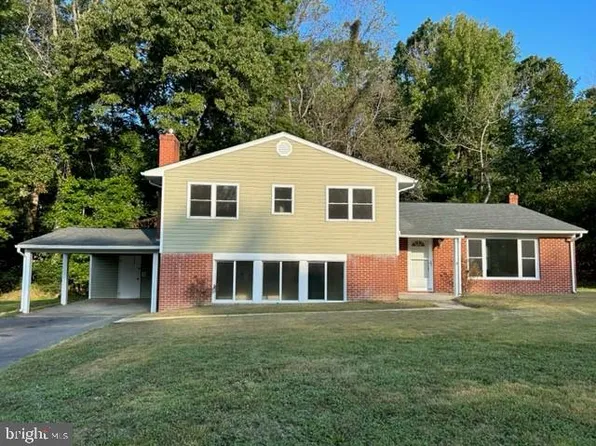 23295 Town Creek Dr, Lexington Park, MD 20653