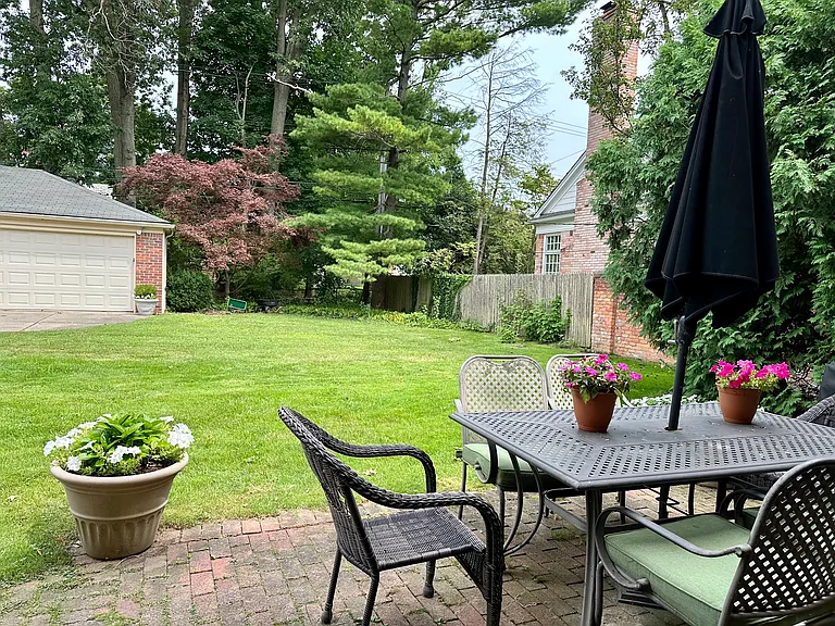 360 Neff Rd — Photo 22