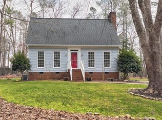 8409 Southbriar Dr, Raleigh, NC 27606