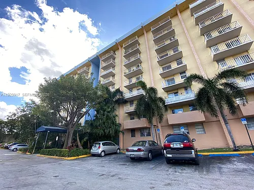4550 NW 9th St Photo 1