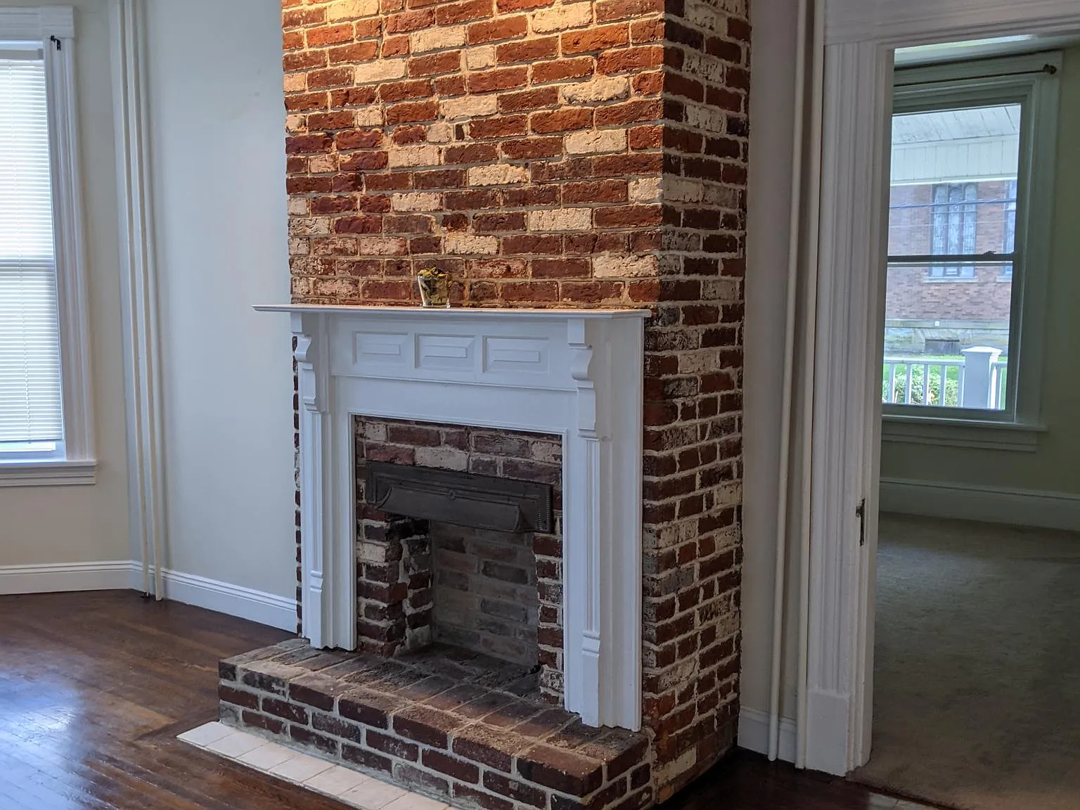 48 Belvidere St — Photo 4