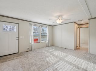 Clayton 734 Plan, Summerhill Village, Mount Pleasant, MI 48858