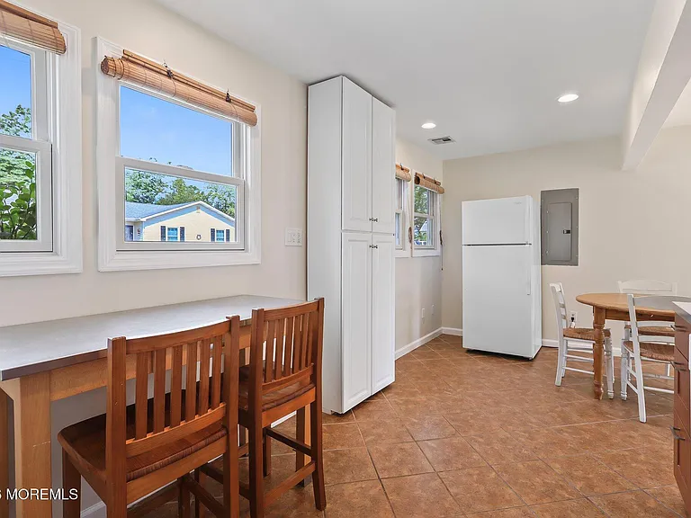477 Glenwood Ave — Photo 19