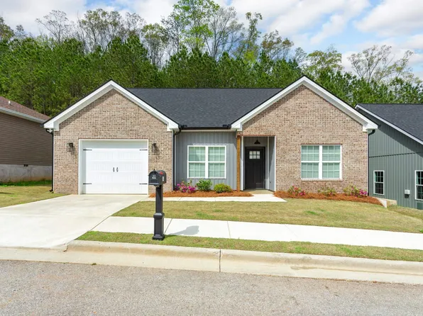 134 Lindy Ln, Oxford, AL 36203