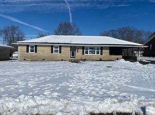 205 Sycamore St, Loogootee, IN 47553