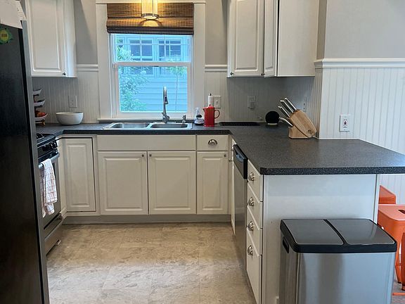 5th image of 1408 Wilcox Park Dr SE