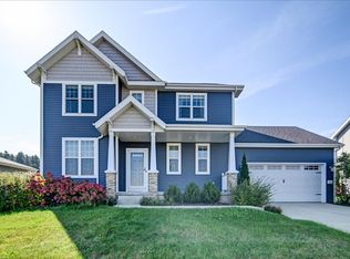 569 Chads Xing, Verona, WI 53593