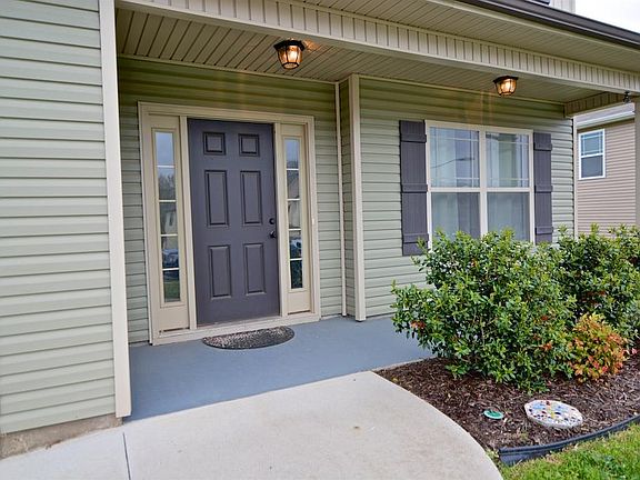 2nd image of 3351 N Henderson Way