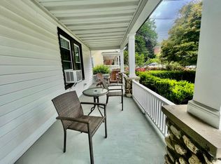 (Undisclosed Address), White Plains, NY 10606