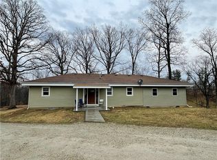 1856 E Hundred North Rd, Beecher City, IL 62414