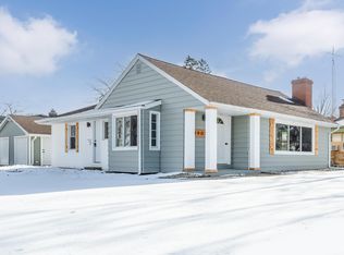 1901 Langley Ave, Saint Joseph, MI 49085