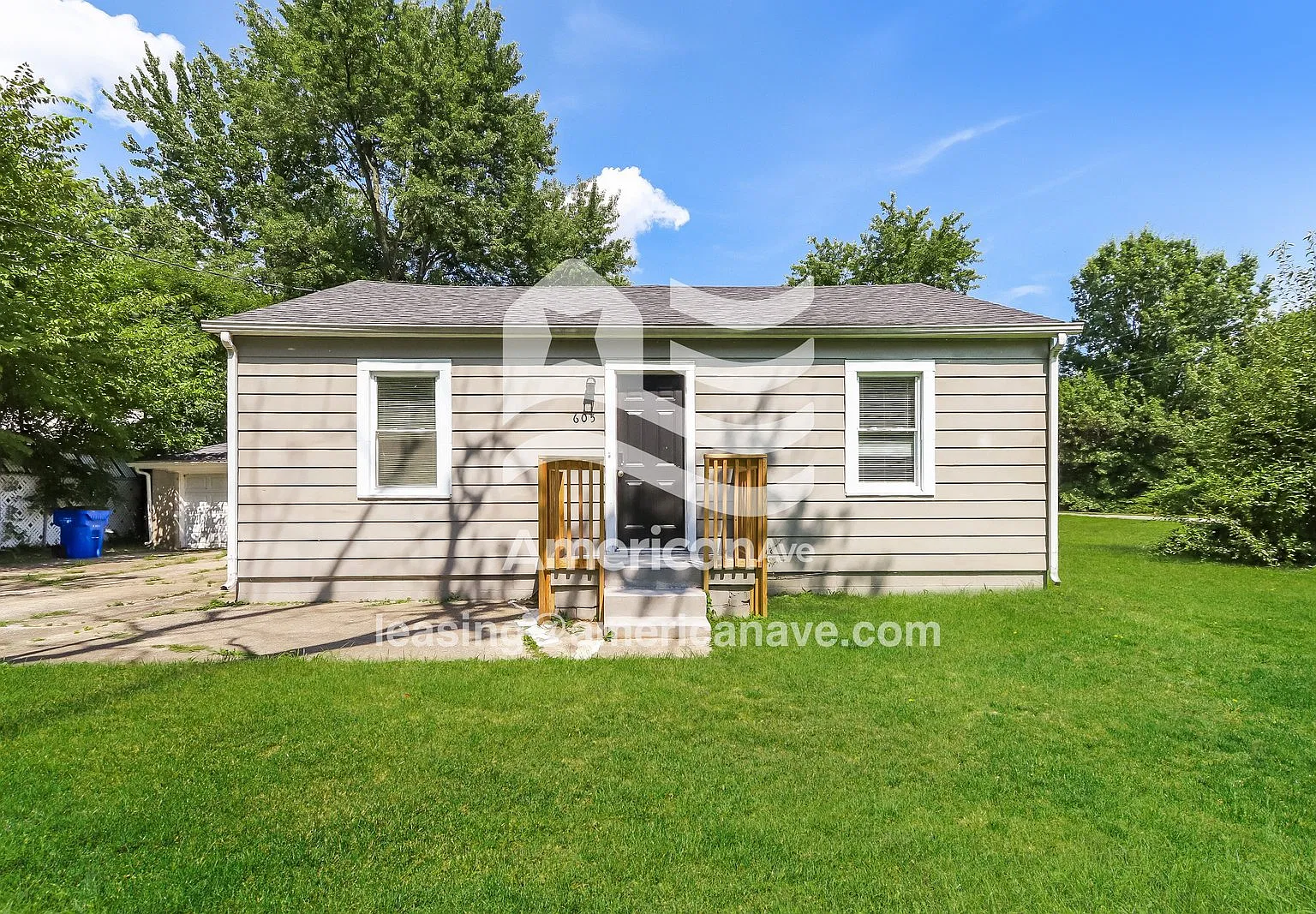 3 bed, 1.0 bath, 1030 sqft, $1,480 — Photo 1