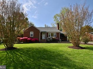 7305 Farr St, Annandale, VA 22003
