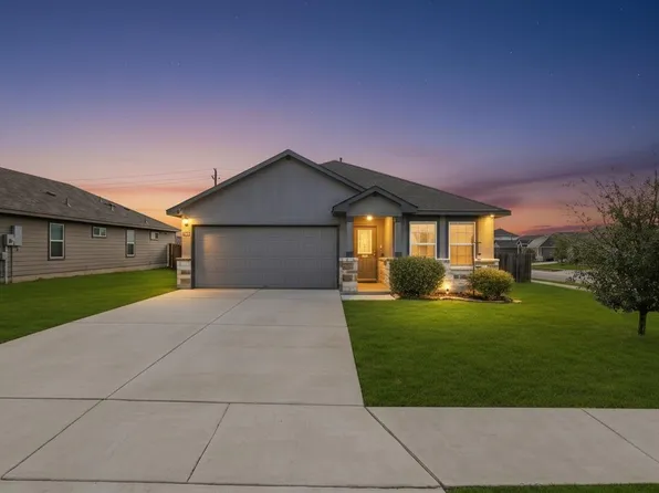 104 Finn Trl, San Marcos, TX 78666