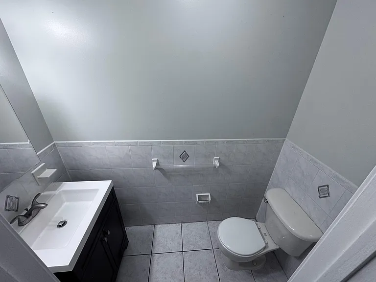 132 Fabyan Pl #1F — Photo 9