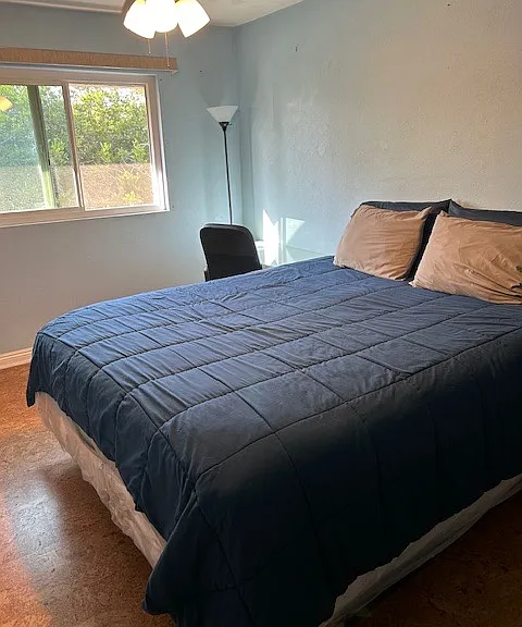 1645 Emerald St #2E — Photo 8