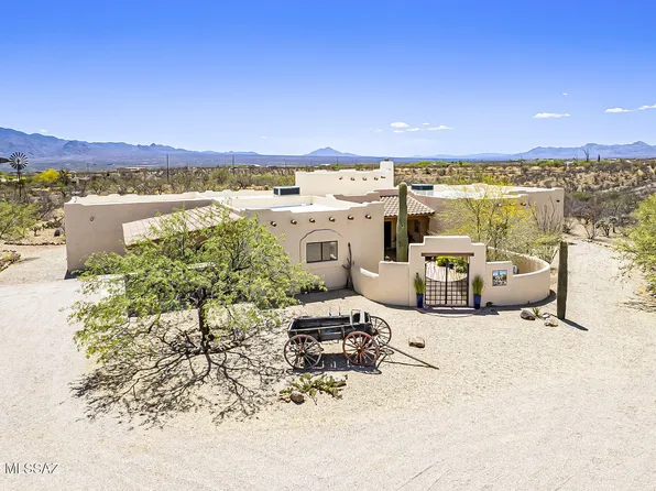 3851 W Calle Cinco, Green Valley, AZ 85622