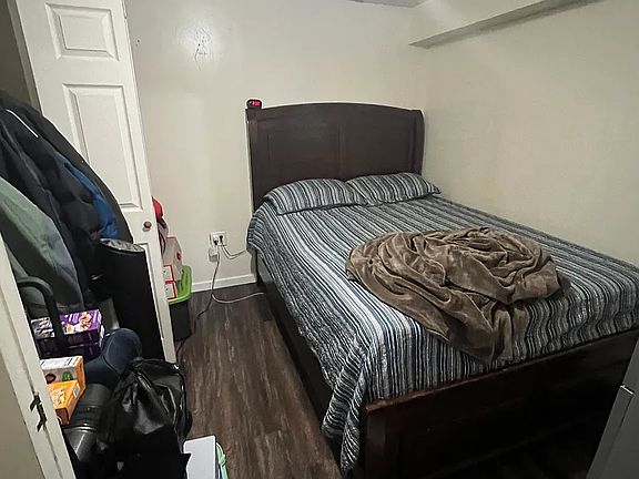 4th image of 117 Hart St