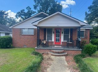 904 S 7th Ave, Laurel, MS 39440