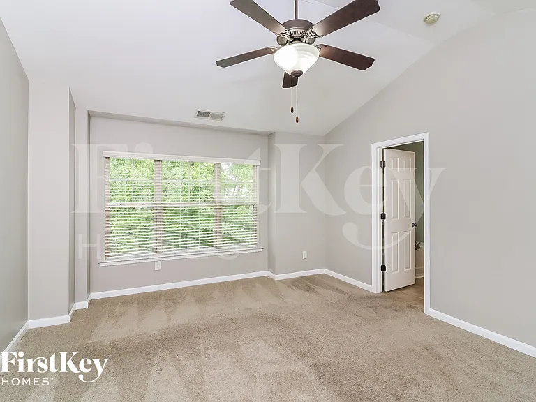 850 Riverdance Dr — Photo 9