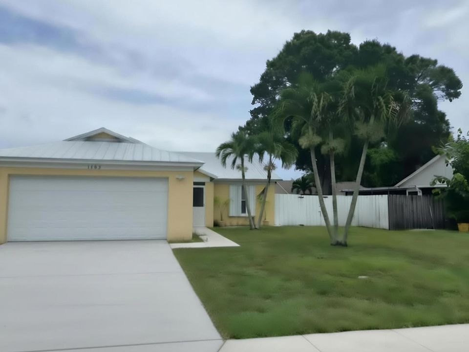 1st image of 1402 Denlow Lane