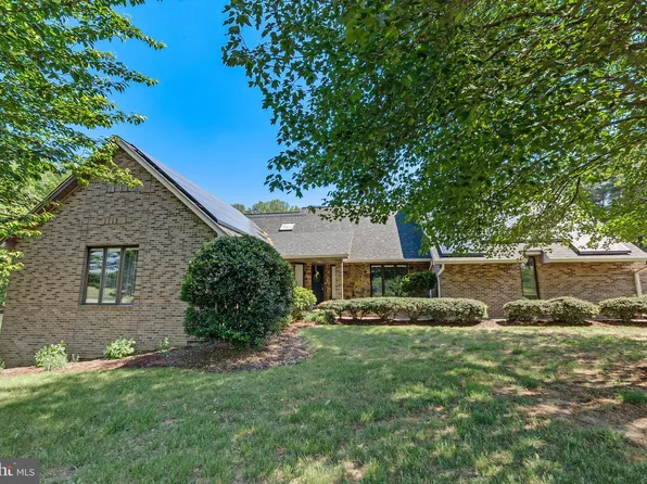 1800 Holland Cliffs Rd, Huntingtown, MD 20639