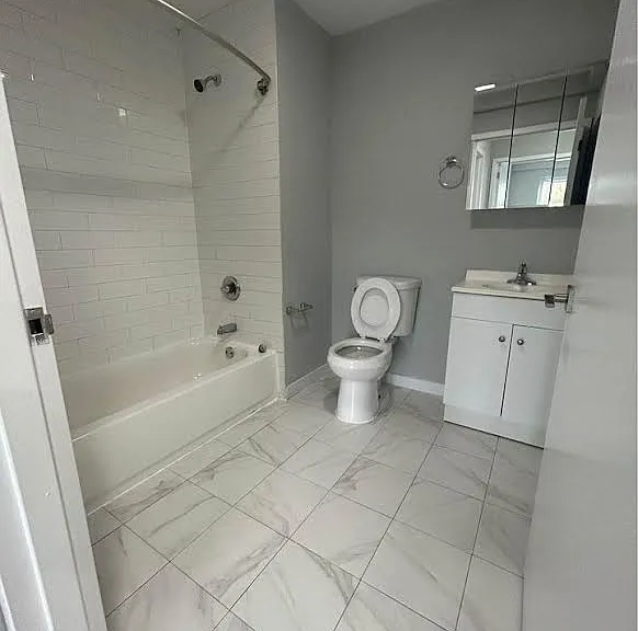 169 16th Ave #301 — Photo 10