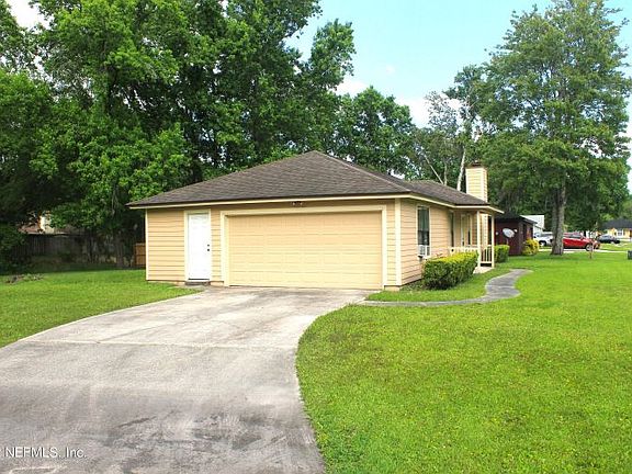 2nd image of 2440 Burns Dr