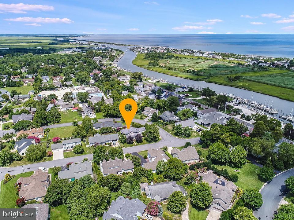 1st image of 104 Marina Dr