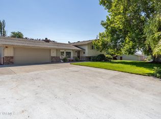 211 Rolling Hills Dr, Yakima, WA 98908