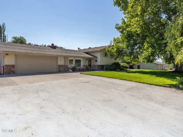 211 Rolling Hills Dr, Yakima, WA 98908