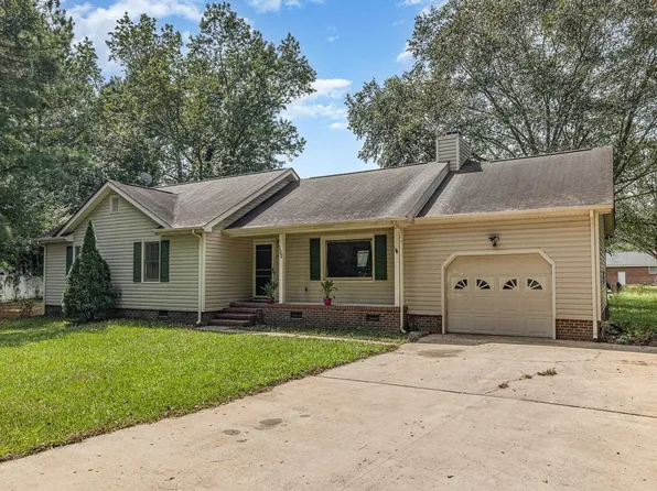 102 Amhurst Pl, Goldsboro, NC 27534