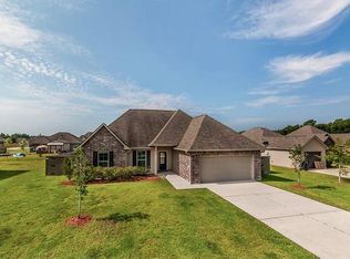 28482 Plum St, Ponchatoula, LA 70454