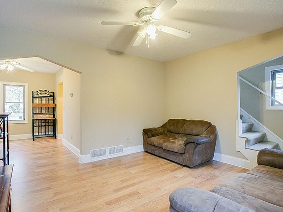 4th image of 3635 Lyndale Ave N