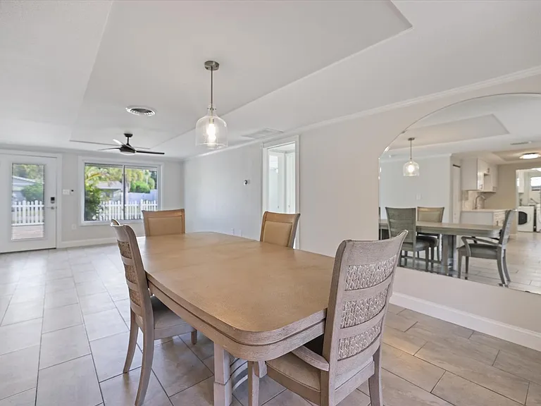 545 Bluebell Rd — Photo 4