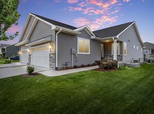 755 Brook Ridge Ave, North Liberty, IA 52317