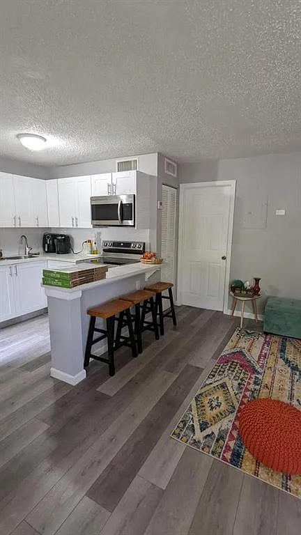 Building Photo - 432 Lakeside Dr #153