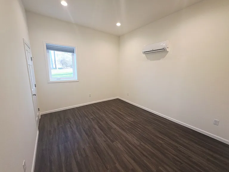 794 Pre Emption Rd #11 — Photo 5
