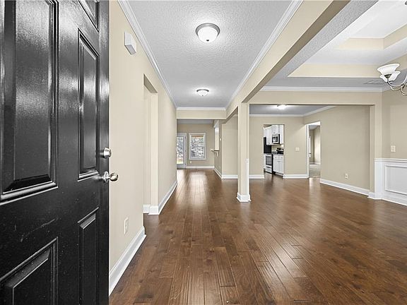 2nd image of 9 Bailee Cir