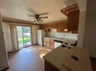600 S Westland Dr #G, Appleton, WI 54914