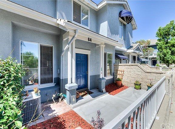 3rd image of 64 Carlsbad Ln