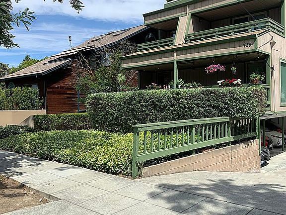 2nd image of 735 Live Oak Ave #B