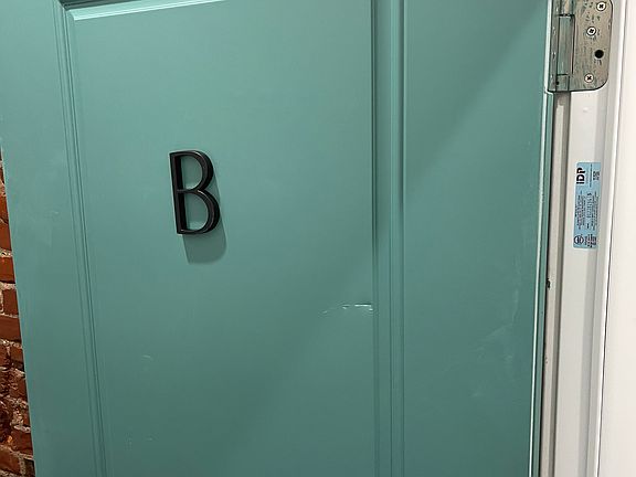 5th image of 617 W Allegheny Ave #B
