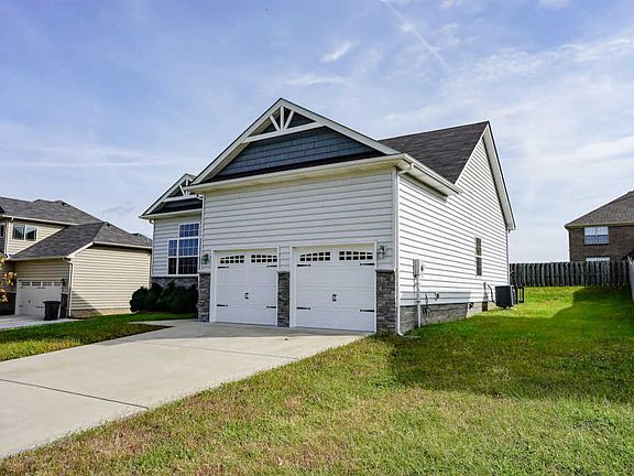 3rd image of 392 Berger Farm Dr
