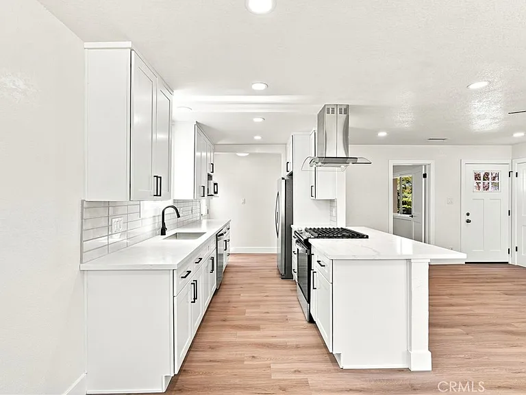 17045 Salais St — Photo 12