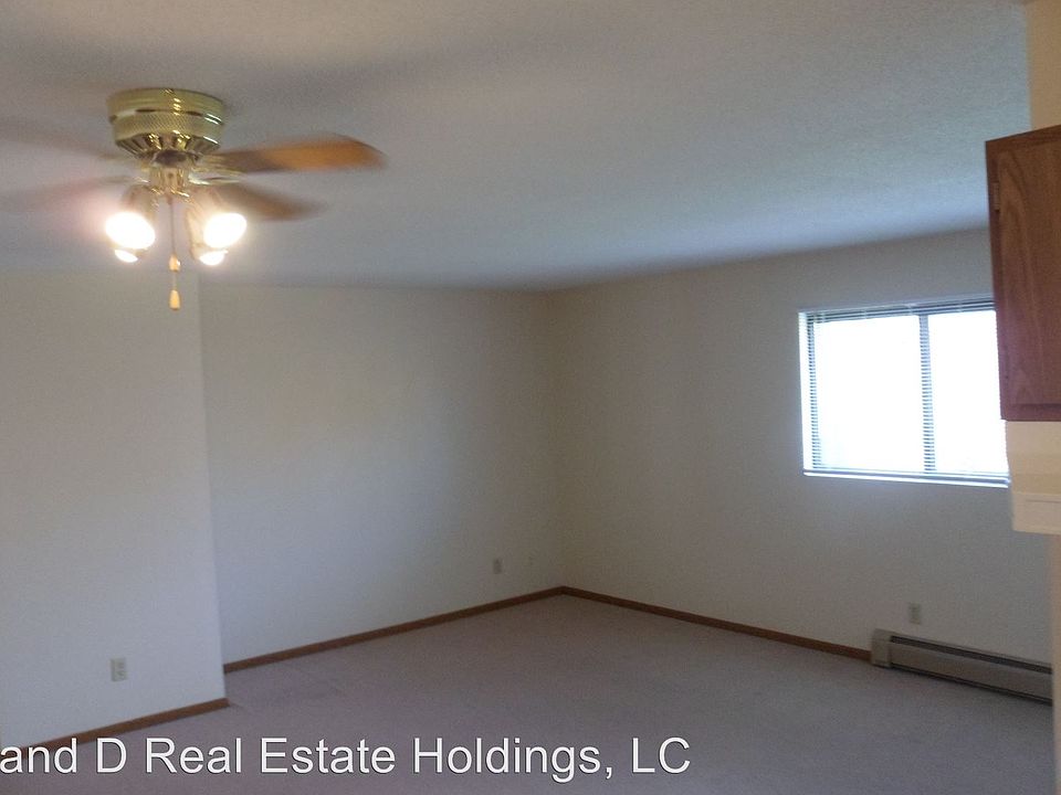 2nd image of 1540 44th St APT 6