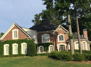 2399 Glenmore Ln, Snellville, GA 30078