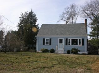 3 Brookside Dr, Foxboro, MA 02035