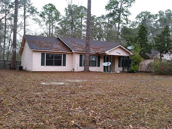 3rd image of 796 Clayton Dr
