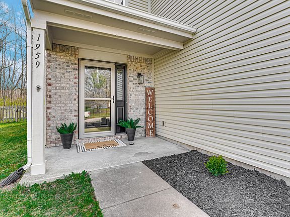 4th image of 1959 Acorn Ct